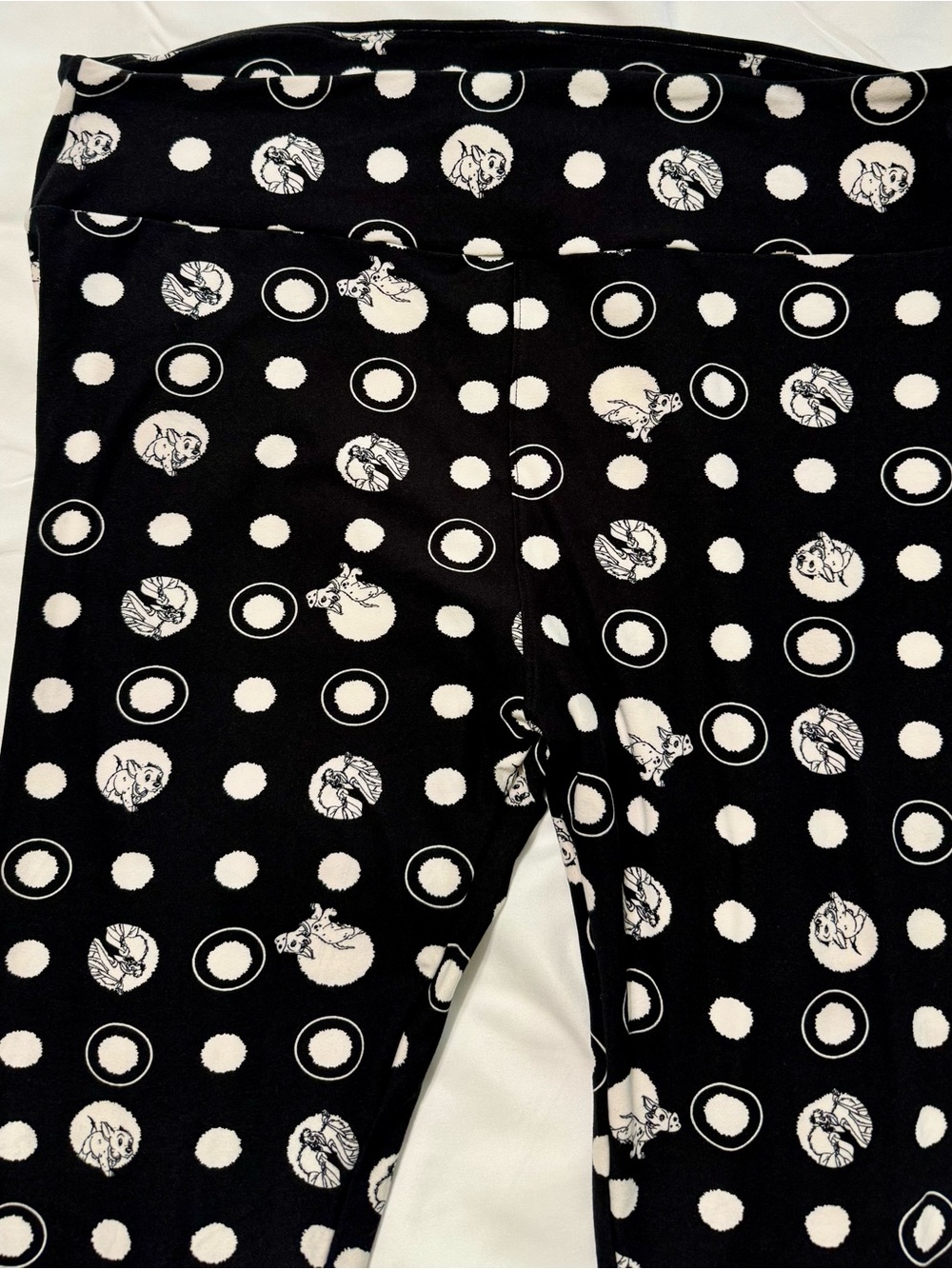 101 Dalmations - LuLaRoe Disney TC Leggings Black White Rare Collector Print - Picture 4 of 9